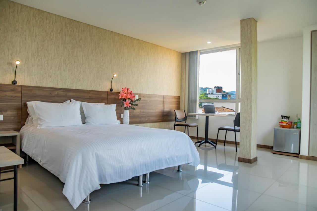 Hotel Estancia Chipichape Cali Esterno foto